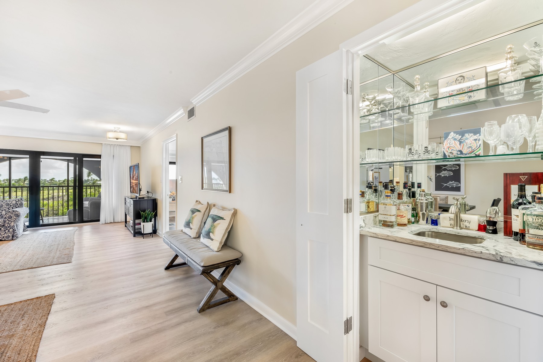  950 Palm Avenue Unit #304 - 物件實景