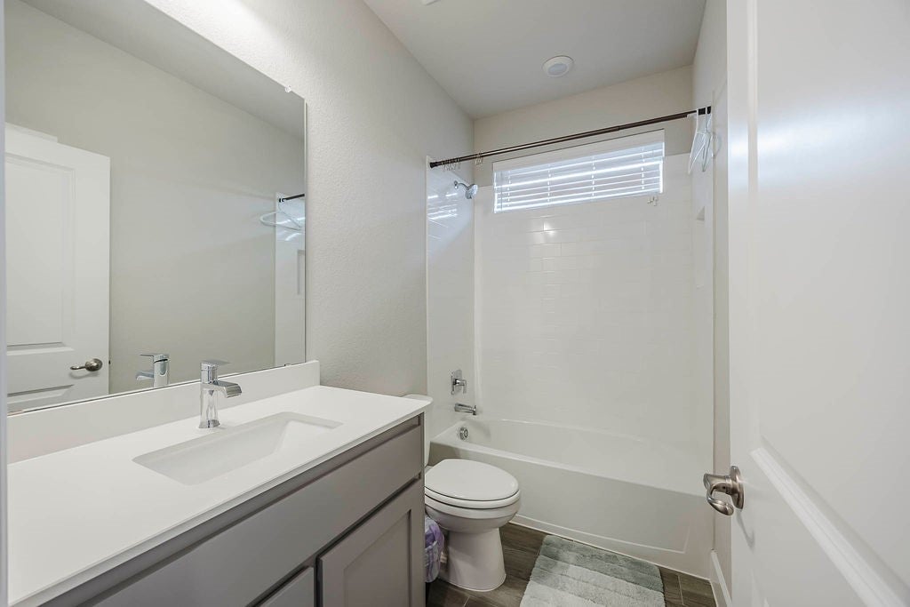 Hickory Creek, Texas, 75065, United States, 5 Bedrooms Bedrooms, ,4 BathroomsBathrooms,Residential,For Sale,1980462