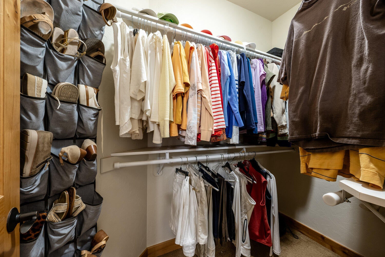 Sheridan, Wyoming, 82801, United States, 2 Bedrooms Bedrooms, ,2 BathroomsBathrooms,Residential,For Sale,2006254