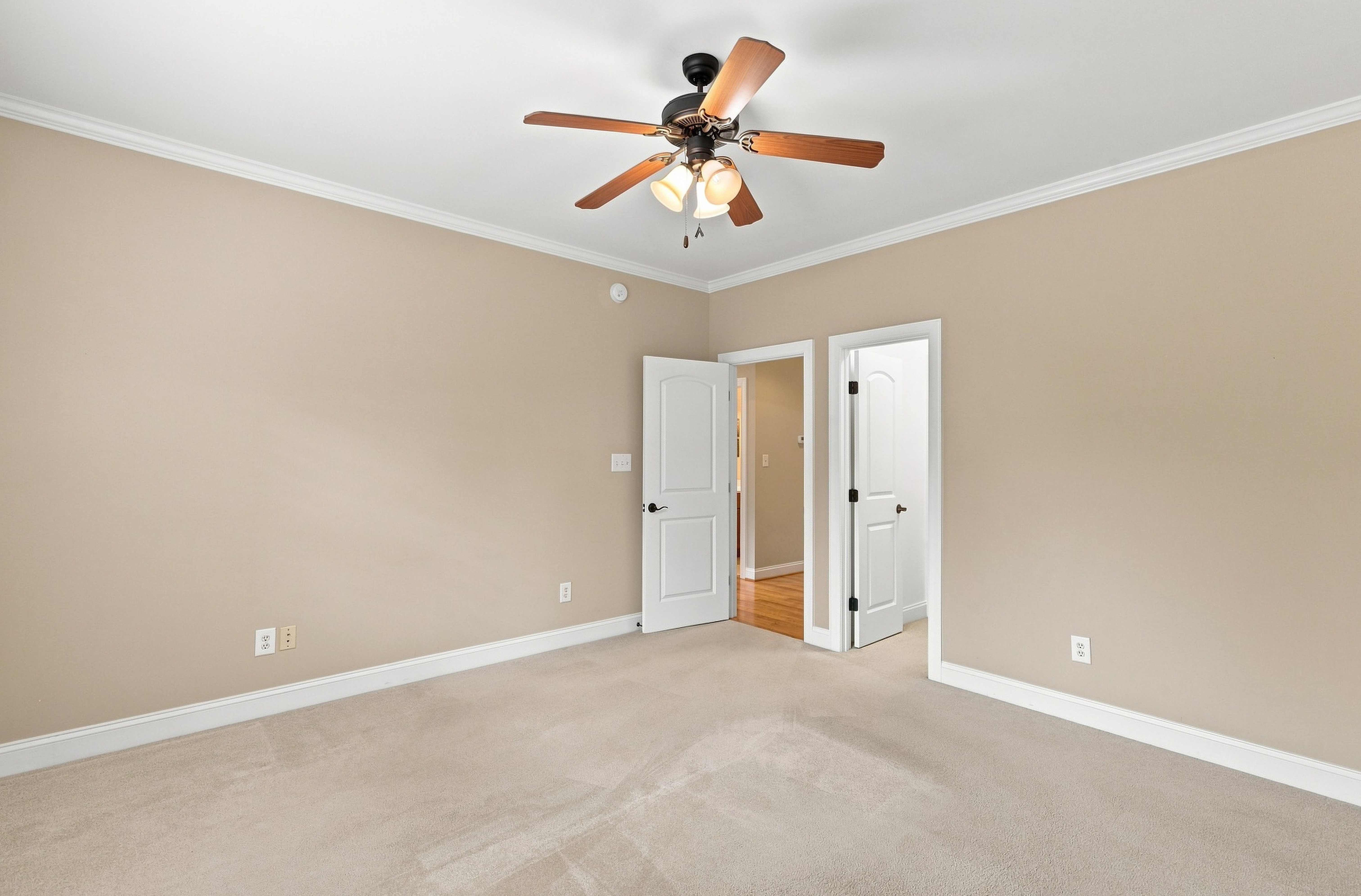  702 Cambridge Hall Loop, Apex, NC 27539 - 物件實景