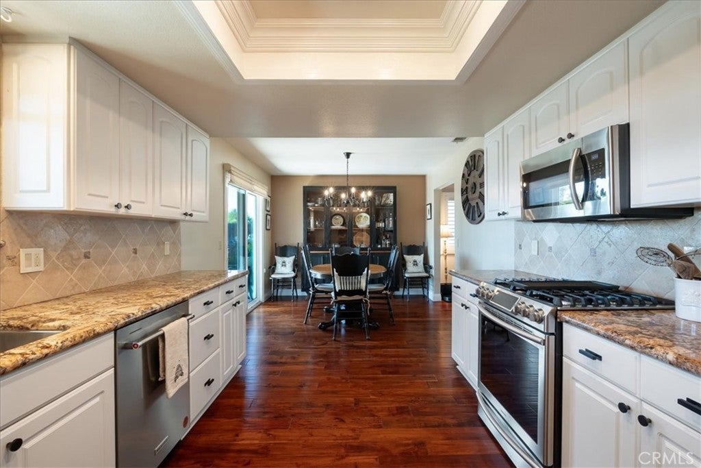 Fallbrook, California, 92028, United States, 3 Bedrooms Bedrooms, ,2 BathroomsBathrooms,Residential,For Sale,1988151