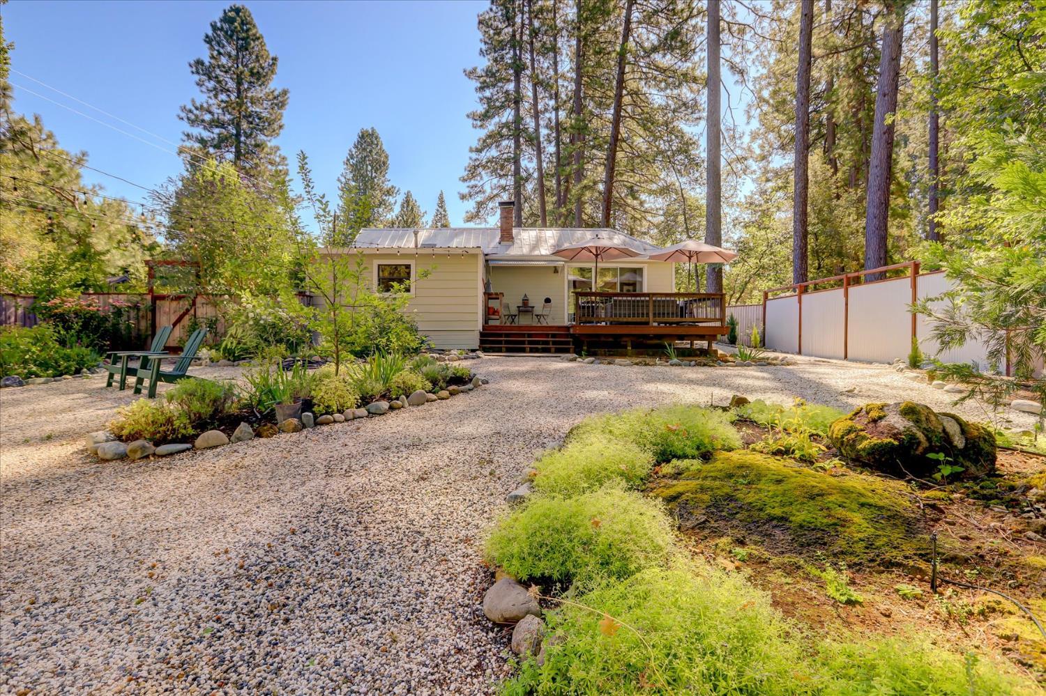 Nevada City, California, 95959, United States, 2 Bedrooms Bedrooms, ,1 BathroomBathrooms,Residential,For Sale,1982930