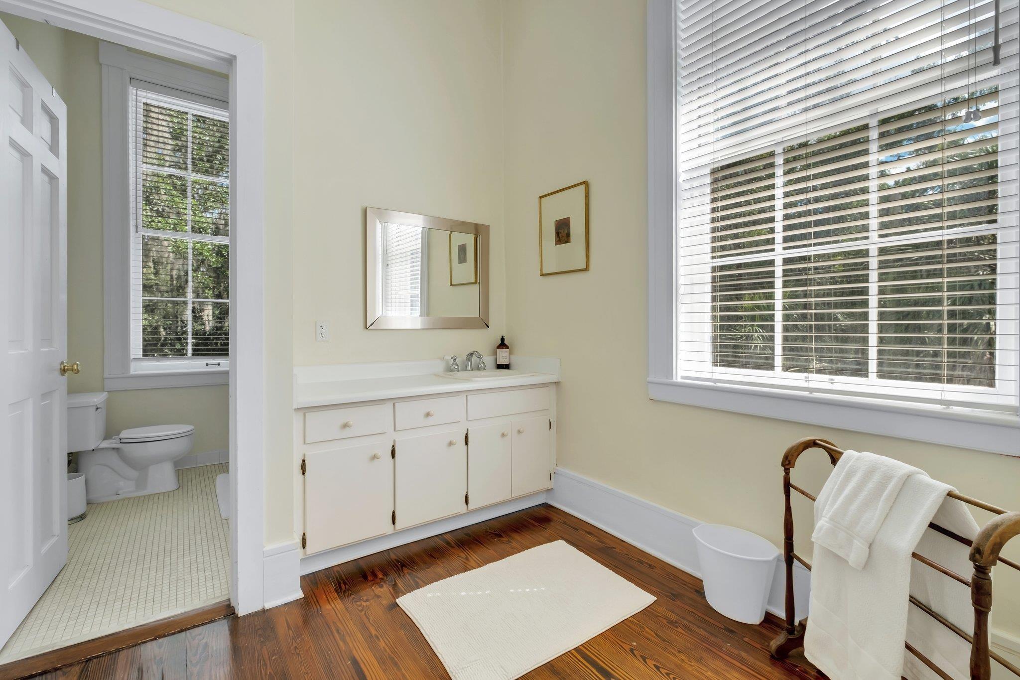 Tallahassee, Florida, 32301, United States, 4 Bedrooms Bedrooms, ,4 BathroomsBathrooms,Residential,For Sale,1738937