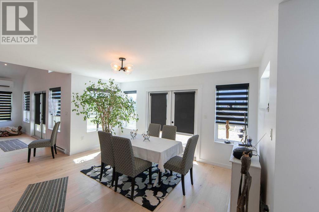NAKUSP, British Columbia, V0G 1R0, CA, 3 Bedrooms Bedrooms, ,2 BathroomsBathrooms,Residential,For Sale,1836851