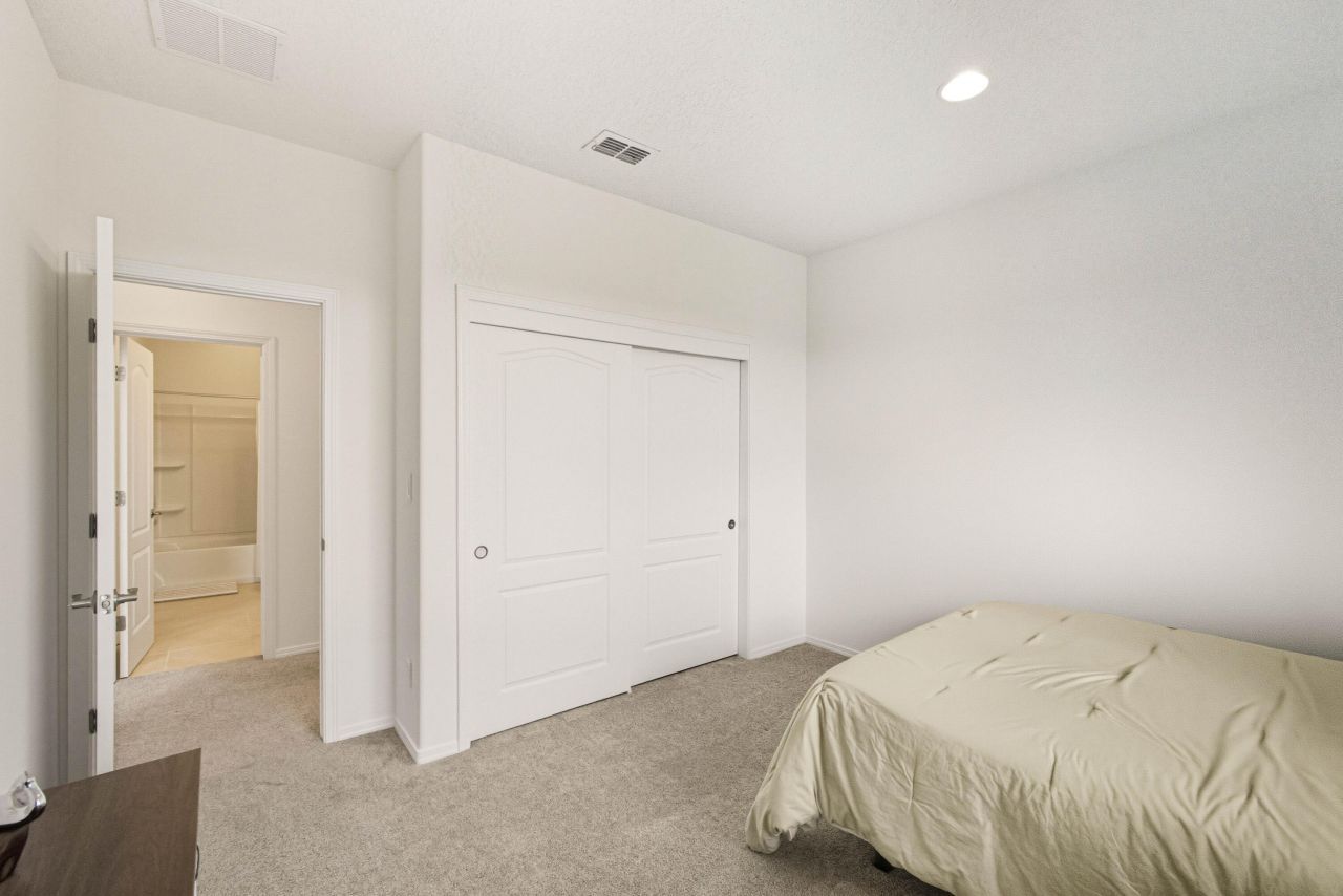 Albuquerque, New Mexico, 87120, United States, 5 Bedrooms Bedrooms, ,4 BathroomsBathrooms,Residential,For Sale,1957910