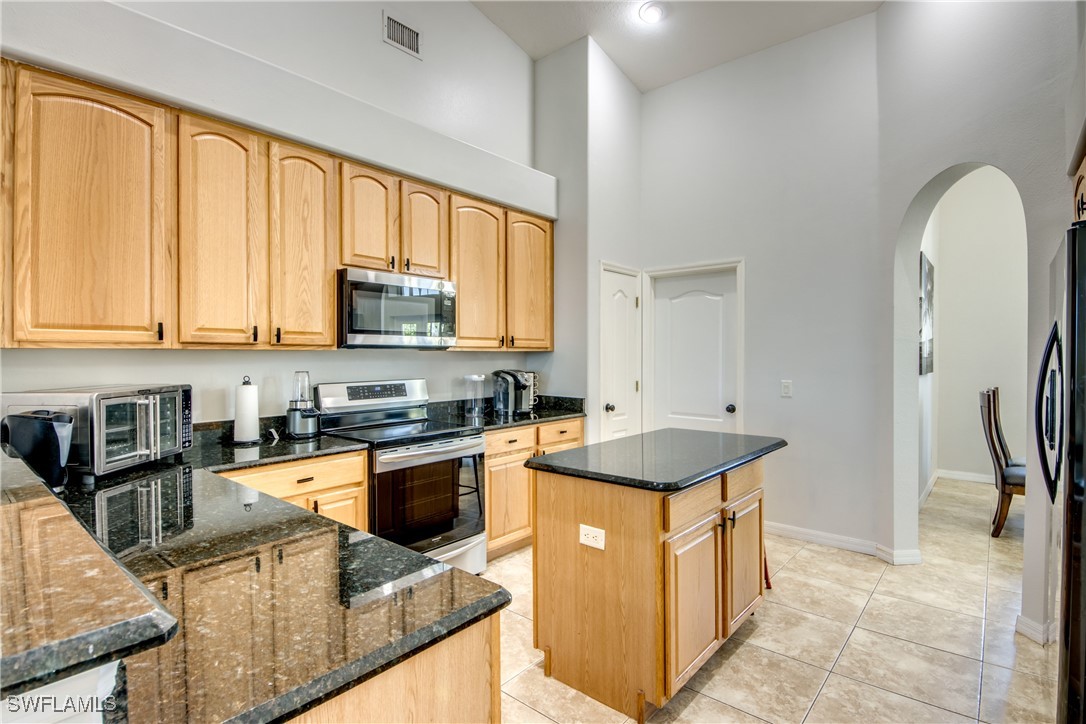 Cape Coral, Florida, 33909, United States, 4 Bedrooms Bedrooms, ,2 BathroomsBathrooms,Residential,For Sale,1870672