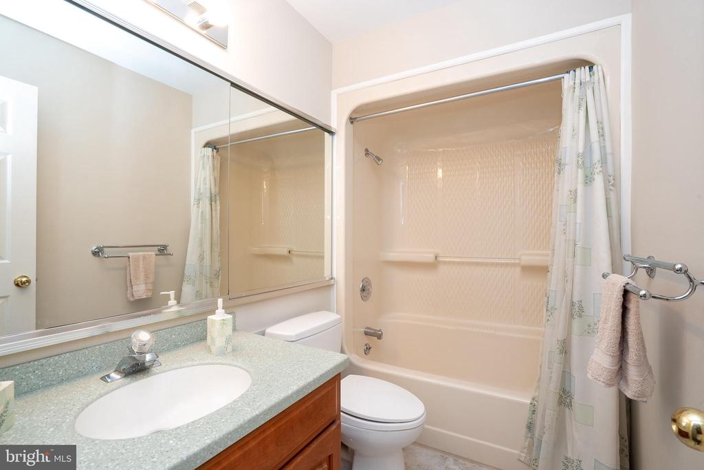 Princeton, New Jersey, 08540, United States, 3 Bedrooms Bedrooms, ,3 BathroomsBathrooms,Residential,For Sale,2038337