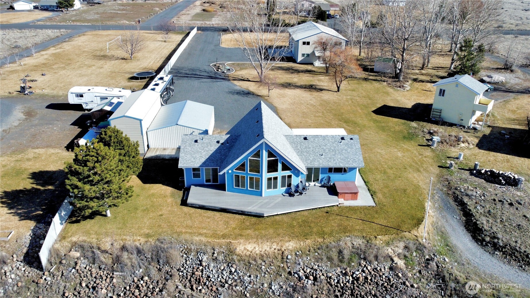 Moses Lake, Washington, 98837, United States, 3 Bedrooms Bedrooms, ,2 BathroomsBathrooms,Residential,For Sale,1876419