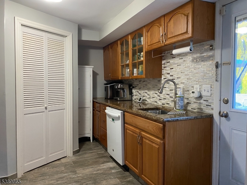 Kenilworth Boro, New Jersey, 07033, United States, 4 Bedrooms Bedrooms, ,3 BathroomsBathrooms,Residential,For Sale,1960760