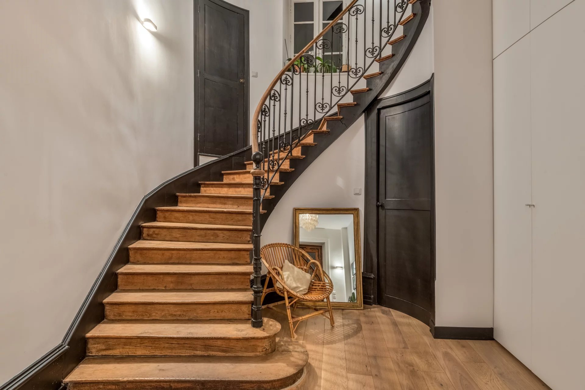 Charbonnières-les-Bains, Auvergne-Rhône-Alpes, 69260, FR, 7 Bedrooms Bedrooms, ,9 BathroomsBathrooms,Residential,For Sale,1994896