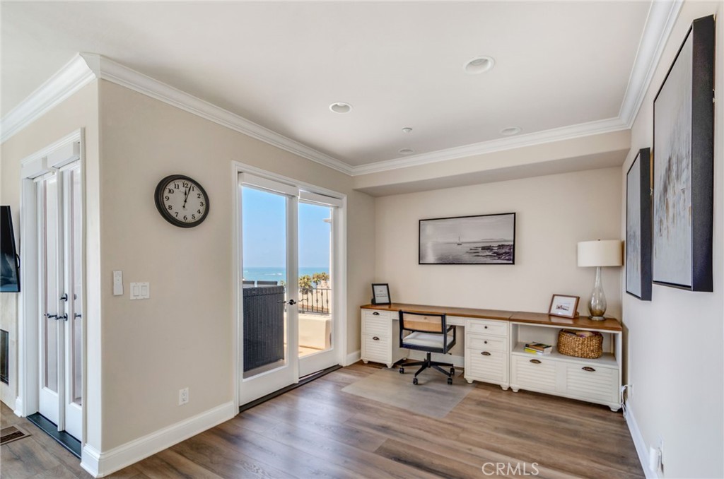 San Clemente, California, 92672, United States, 2 Bedrooms Bedrooms, ,3 BathroomsBathrooms,Residential,For Sale,1927203