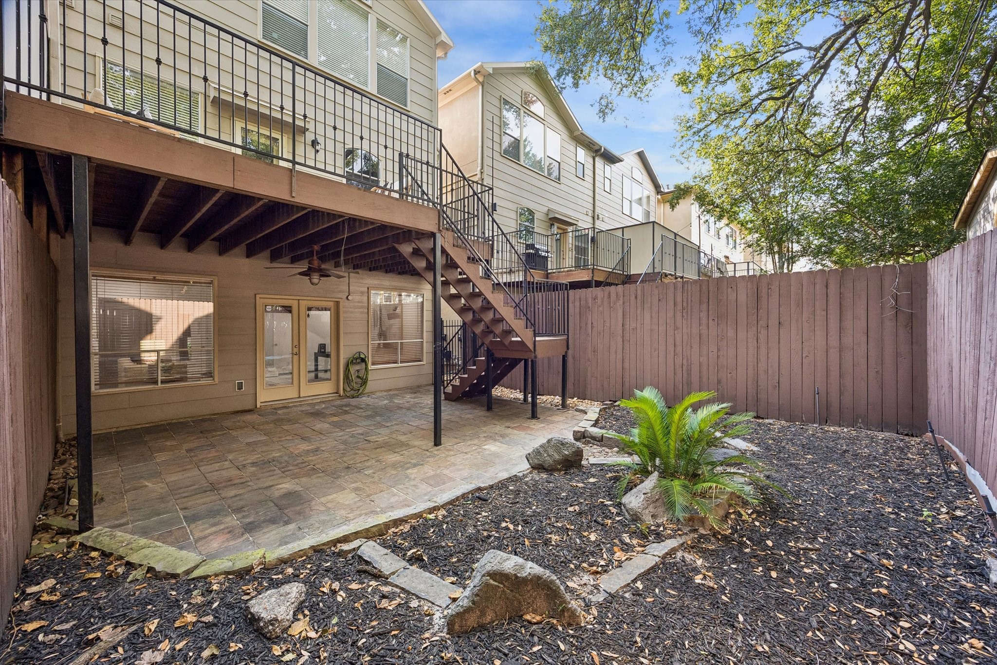  6406 Rodrigo Street B - 物件實景