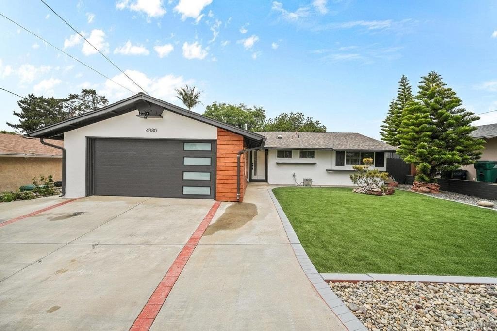 San Diego, California, 92117, United States, 3 Bedrooms Bedrooms, ,2 BathroomsBathrooms,Residential,For Sale,1793737