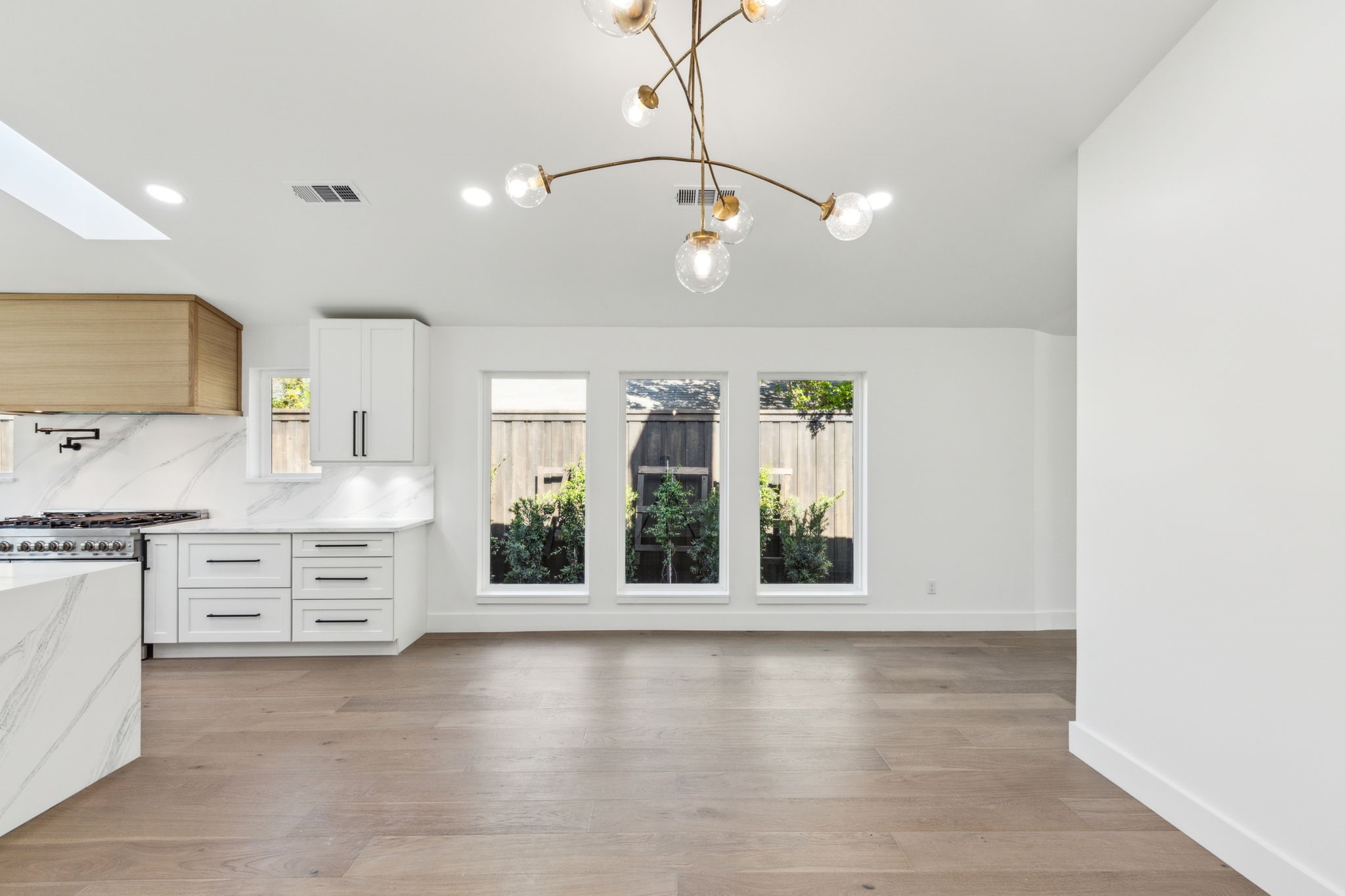 Richardson, Texas, 75081, United States, 4 Bedrooms Bedrooms, ,4 BathroomsBathrooms,Residential,For Sale,1786157
