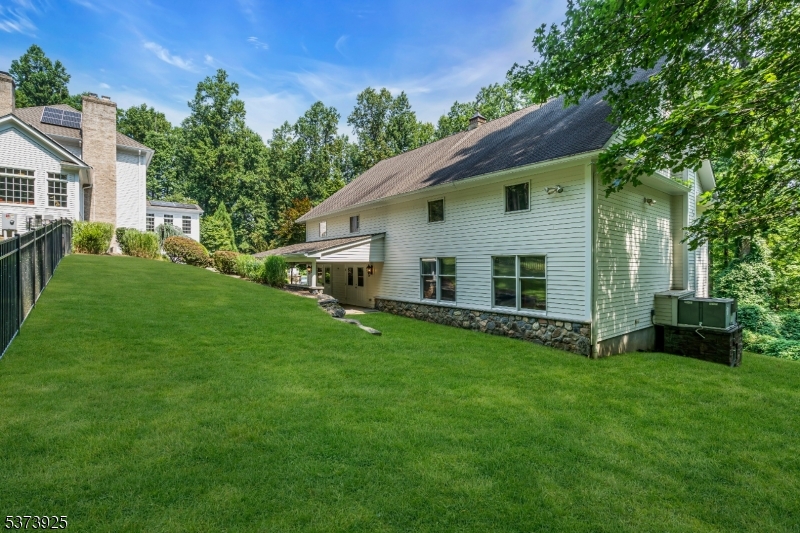 Bernardsville Boro, New Jersey, 07924, United States, 5 Bedrooms Bedrooms, ,8 BathroomsBathrooms,Residential,For Sale,1910791