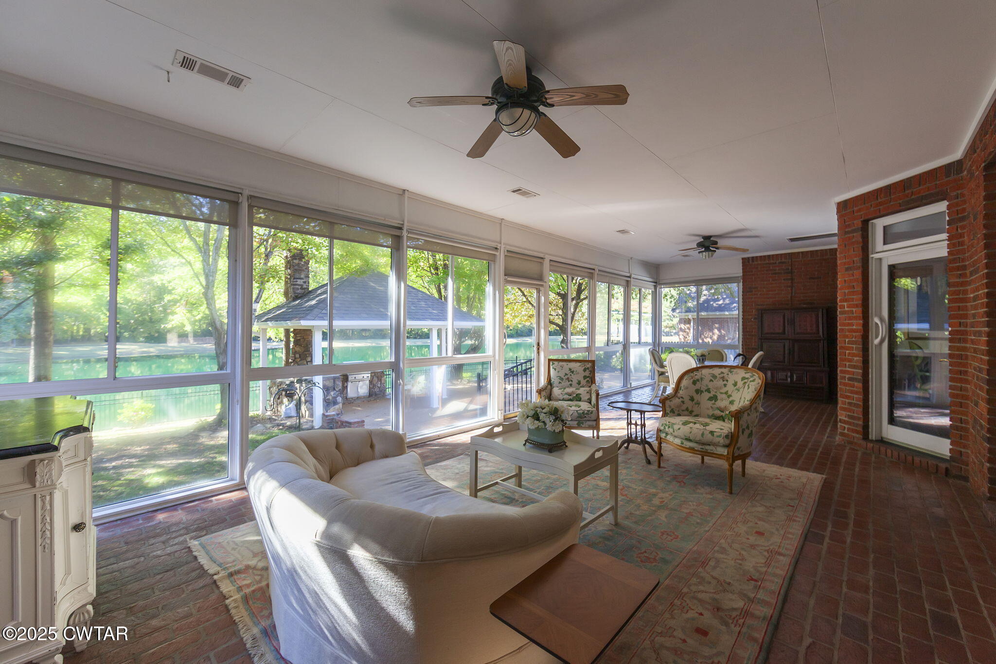 Jackson, Tennessee, 38305, United States, 4 Bedrooms Bedrooms, ,4 BathroomsBathrooms,Residential,For Sale,1991203