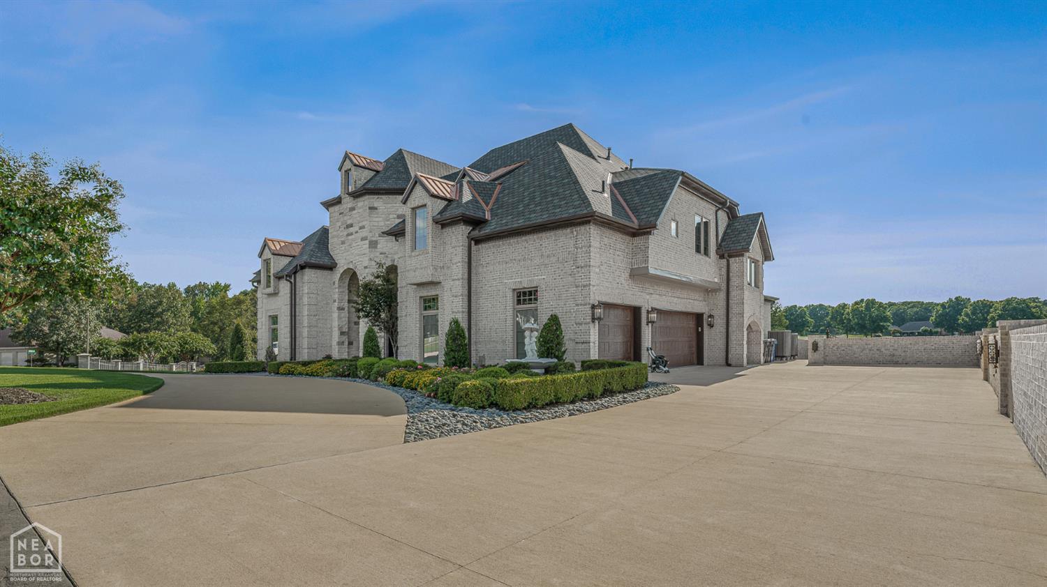 Jonesboro, Arkansas, 72404, United States, ,5 BathroomsBathrooms,Residential,For Sale,1974751