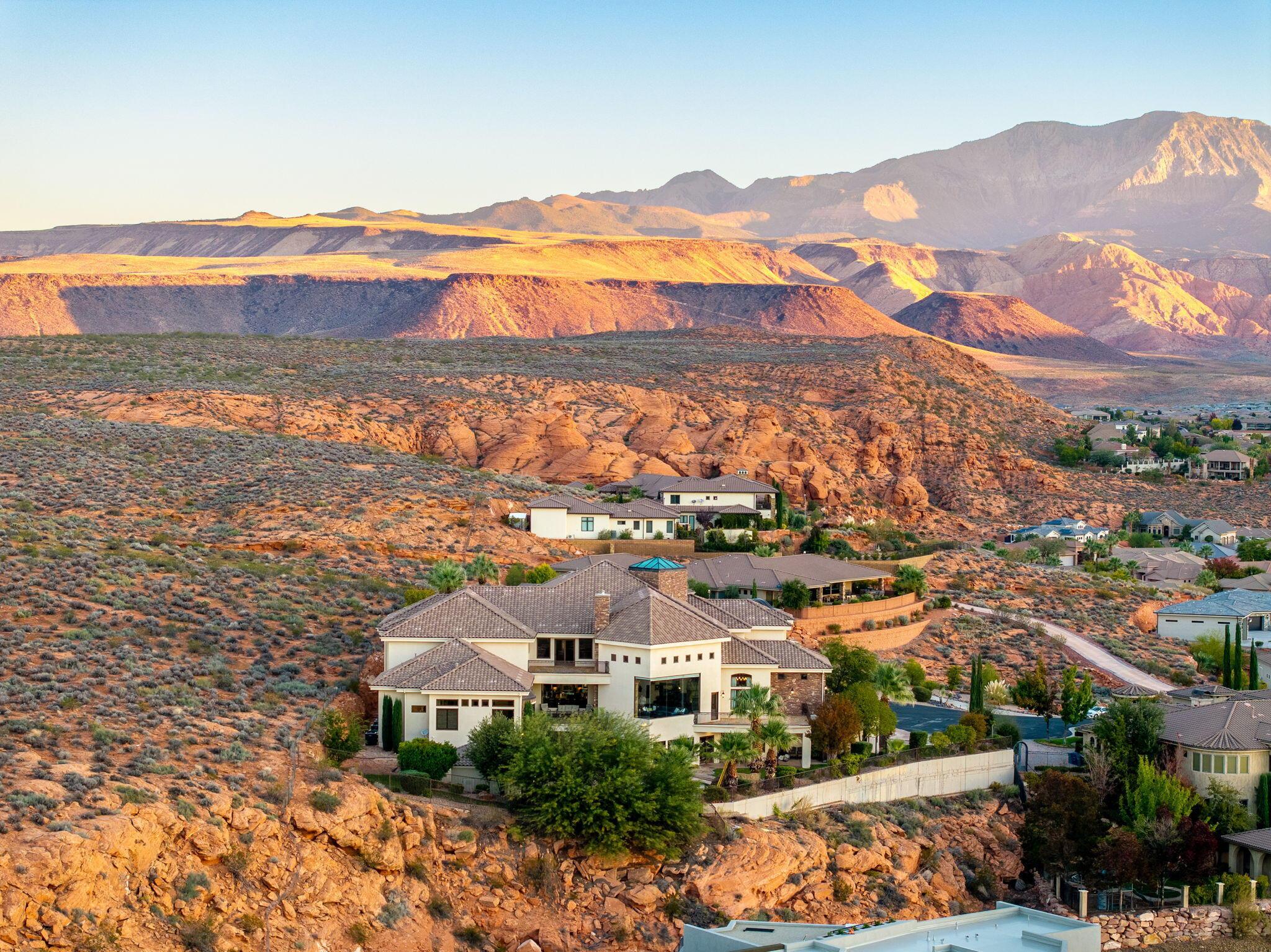 Washington, Utah, 84780, United States, 8 Bedrooms Bedrooms, ,9 BathroomsBathrooms,Residential,For Sale,1988893