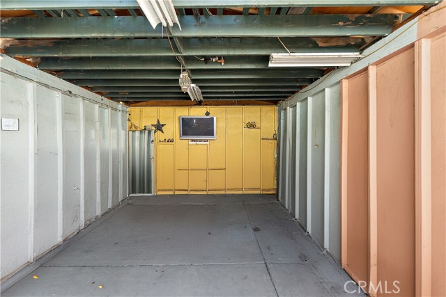 Los Angeles, California, 90022, United States, 5 Bedrooms Bedrooms, ,Residential,For Sale,1979575