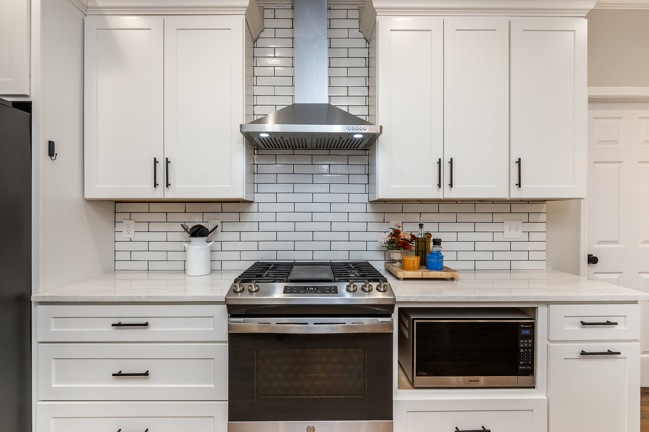  Timeless Charm Meets Effortless Everyday Living in the Heart of Alpharetta - 物件實景