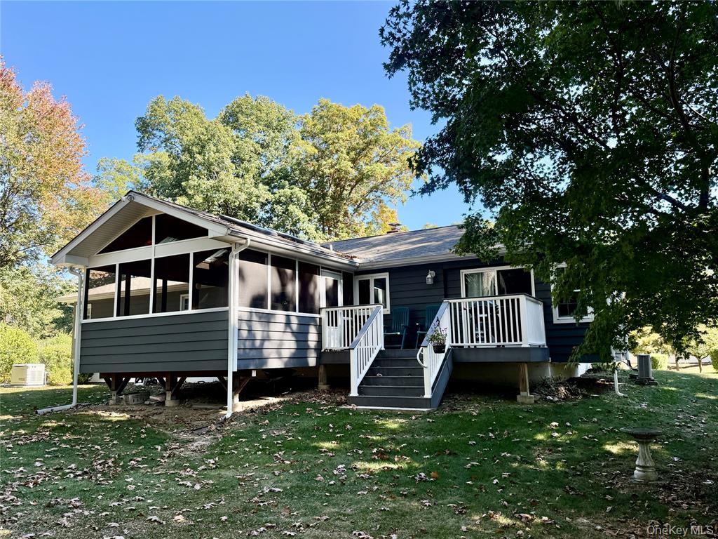 Wappingers Falls, New York, 12590, United States, 3 Bedrooms Bedrooms, ,2 BathroomsBathrooms,Residential,For Sale,1978823