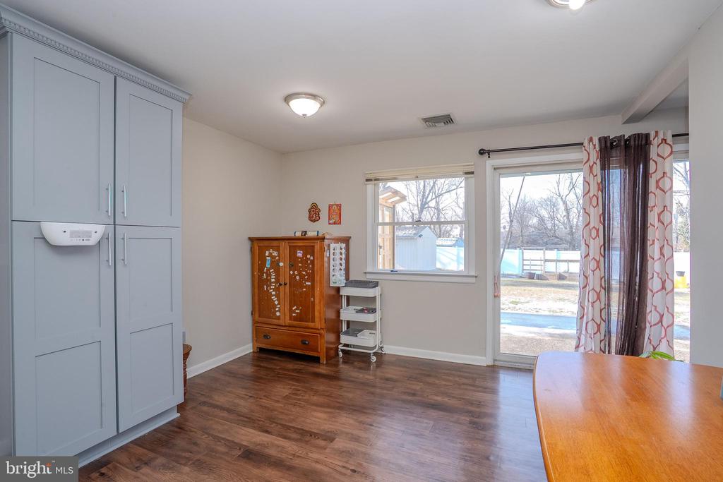 Kendall Park, New Jersey, 08824, United States, 3 Bedrooms Bedrooms, ,2 BathroomsBathrooms,Residential,For Sale,2005675