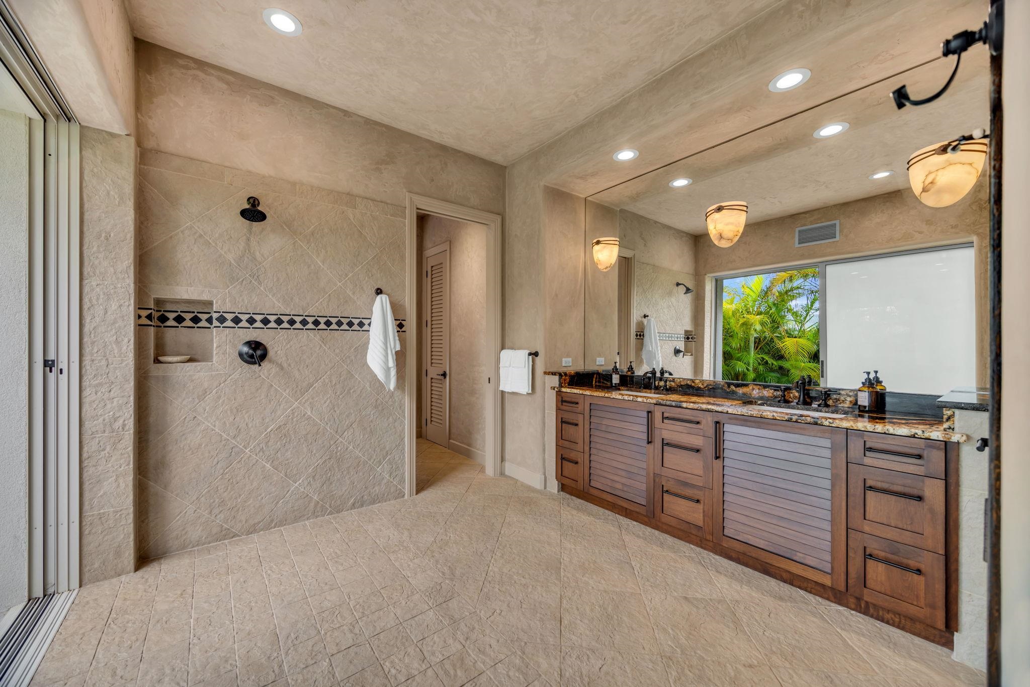 Lahaina, Hawaii, 96761, United States, 3 Bedrooms Bedrooms, ,3 BathroomsBathrooms,Residential,For Sale,2001956