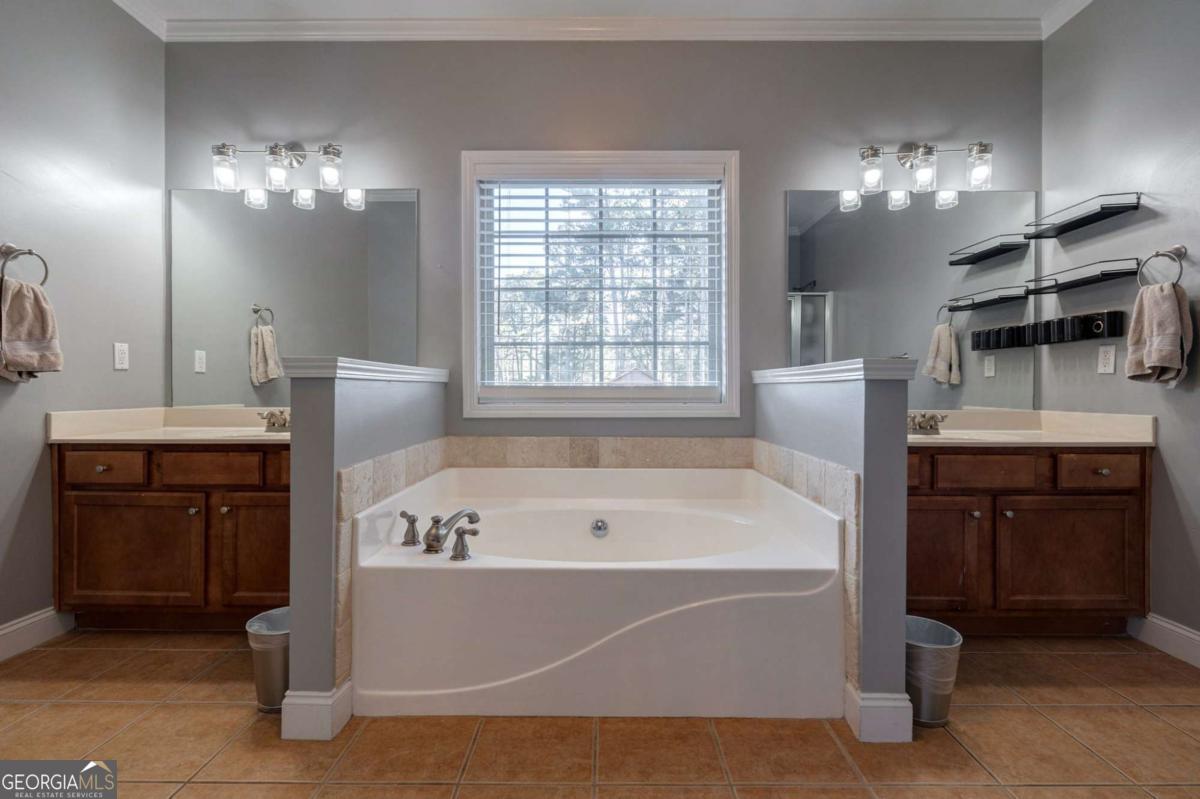 Monroe, Georgia, 30656, United States, 4 Bedrooms Bedrooms, ,3 BathroomsBathrooms,Residential,For Sale,1969541