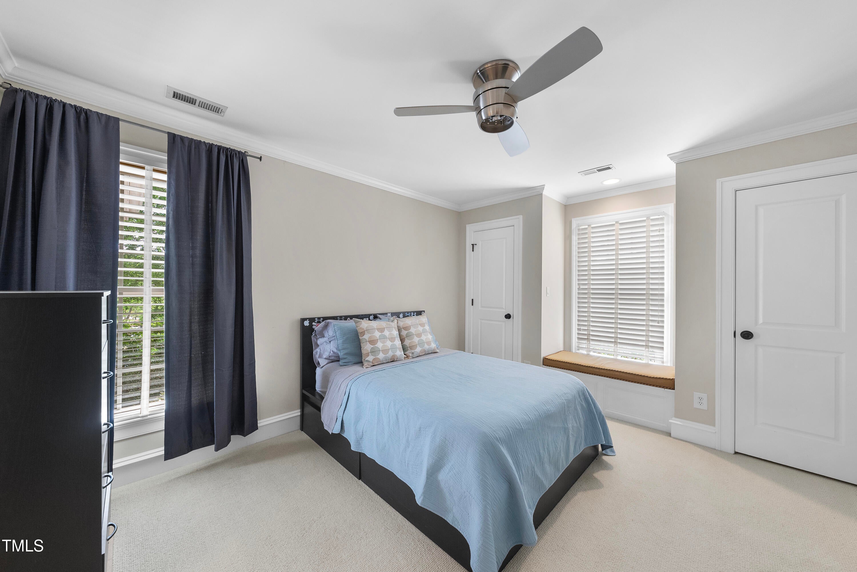Wake Forest, North Carolina, 27587, United States, 5 Bedrooms Bedrooms, ,4 BathroomsBathrooms,Residential,For Sale,1838008