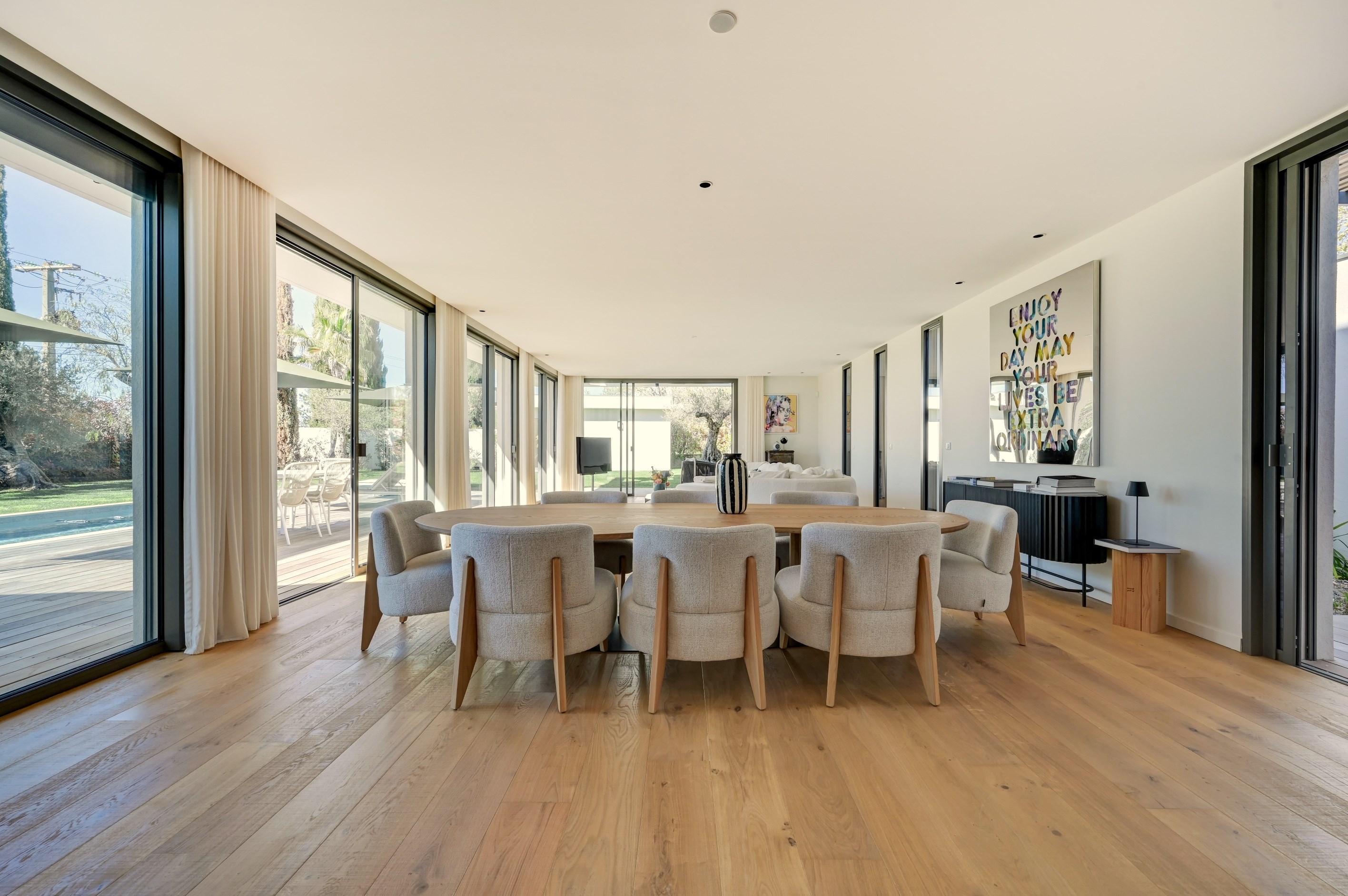 Exceptional Contemporary Turnkey - 物件實景