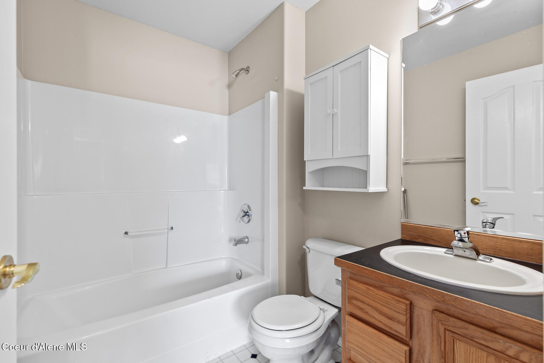 Hayden, Idaho, 83835, United States, 4 Bedrooms Bedrooms, ,3 BathroomsBathrooms,Residential,For Sale,1909154
