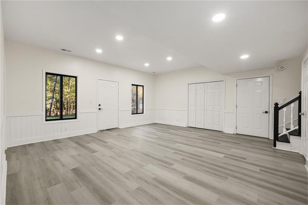 Snellville, Georgia, 30039, United States, 5 Bedrooms Bedrooms, ,4 BathroomsBathrooms,Residential,For Sale,1993862