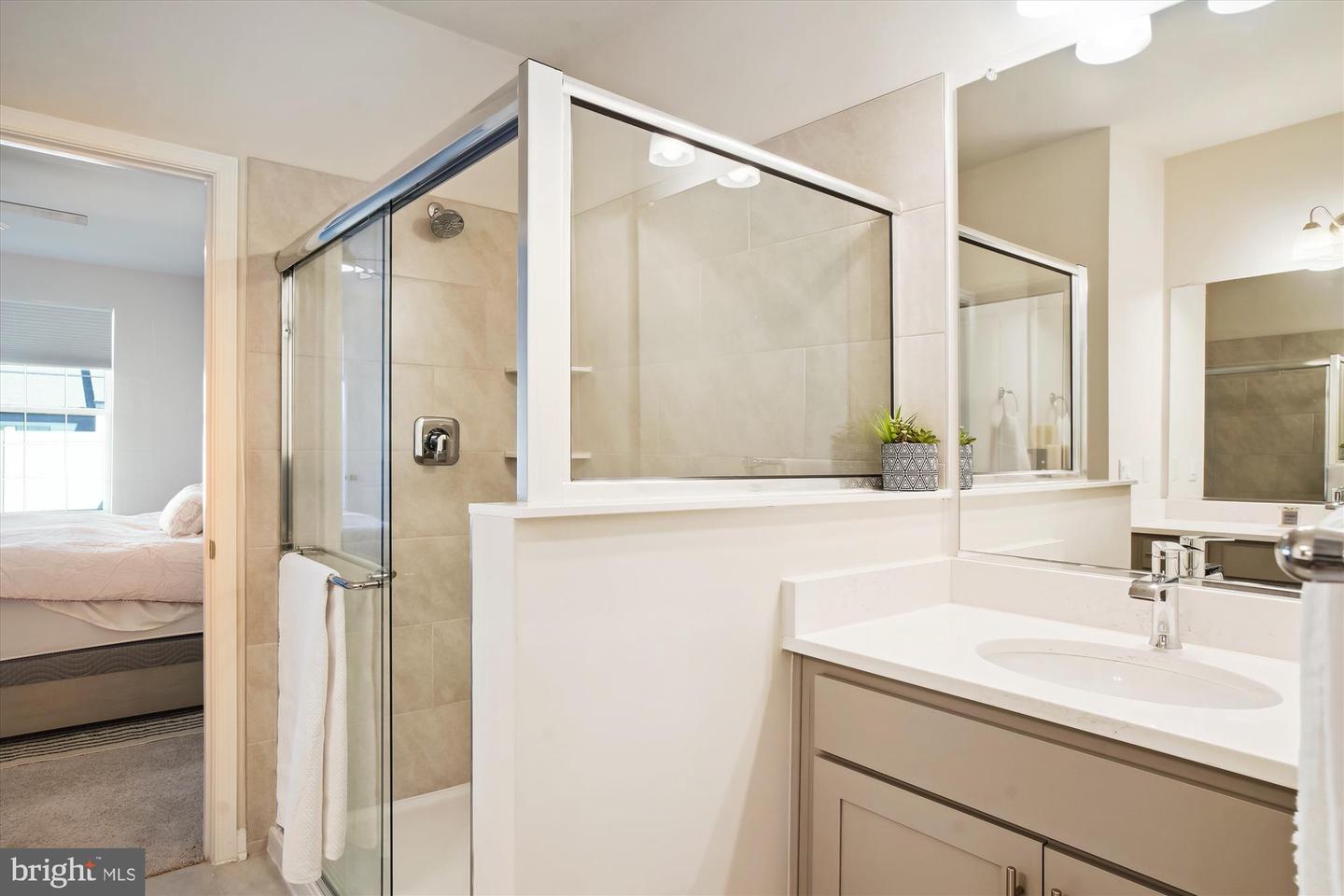 Frederick, Maryland, 21701, United States, 3 Bedrooms Bedrooms, ,4 BathroomsBathrooms,Residential,For Sale,1920033