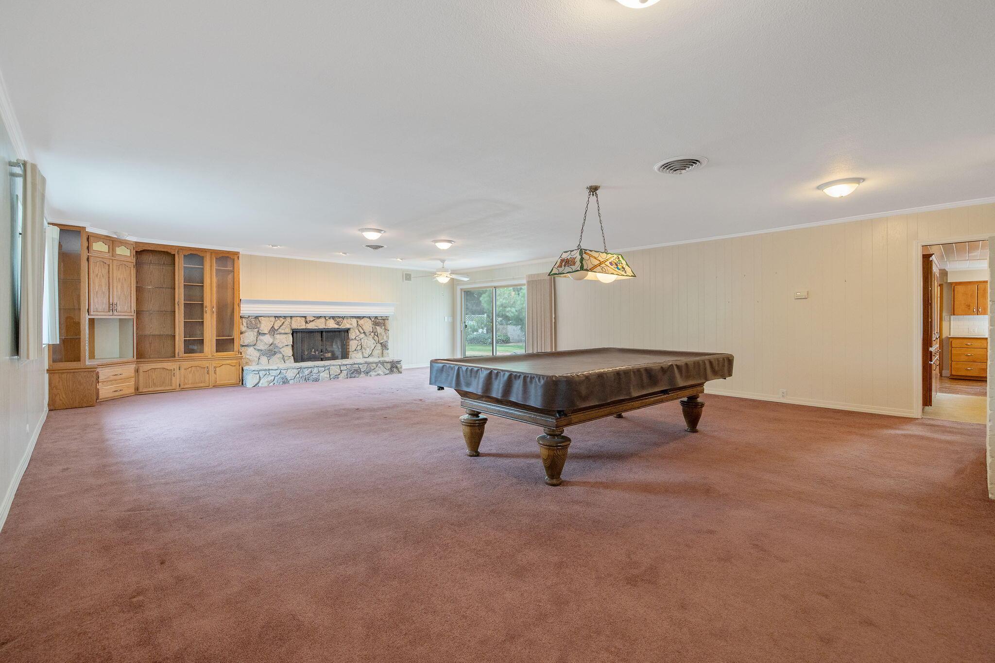 Fresno, California, 93722, United States, 3 Bedrooms Bedrooms, ,2 BathroomsBathrooms,Residential,For Sale,1984127