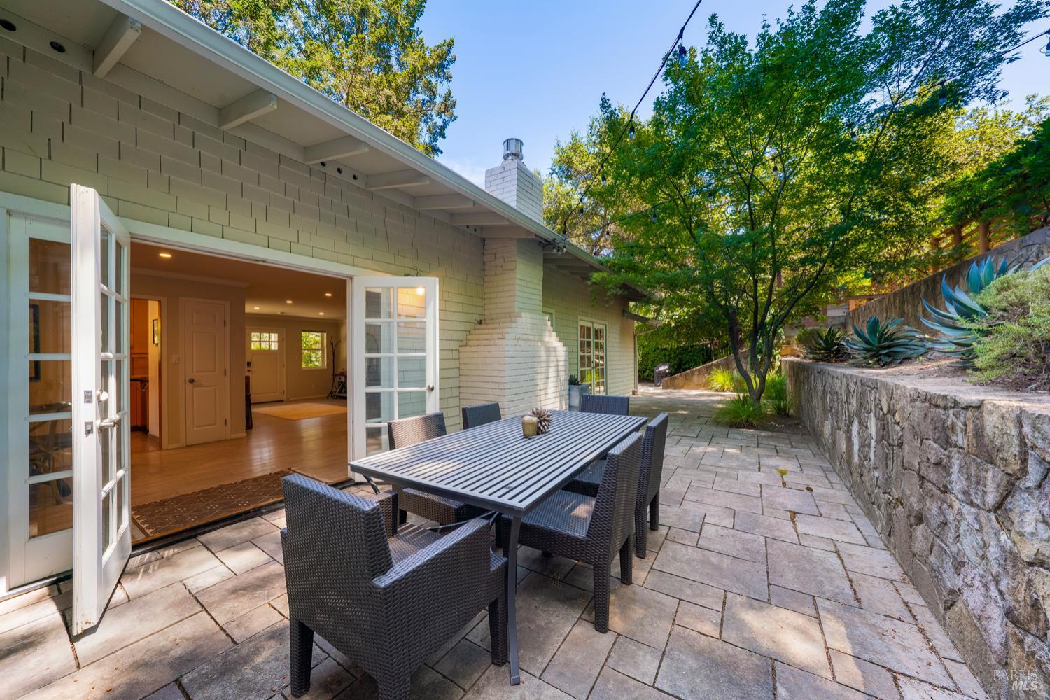 Calistoga, California, 94515, United States, 3 Bedrooms Bedrooms, ,3 BathroomsBathrooms,Residential,For Sale,1907070