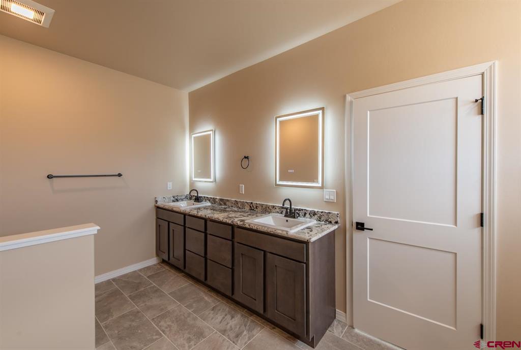 Montrose, Colorado, 81401, United States, 3 Bedrooms Bedrooms, ,2 BathroomsBathrooms,Residential,For Sale,1994283