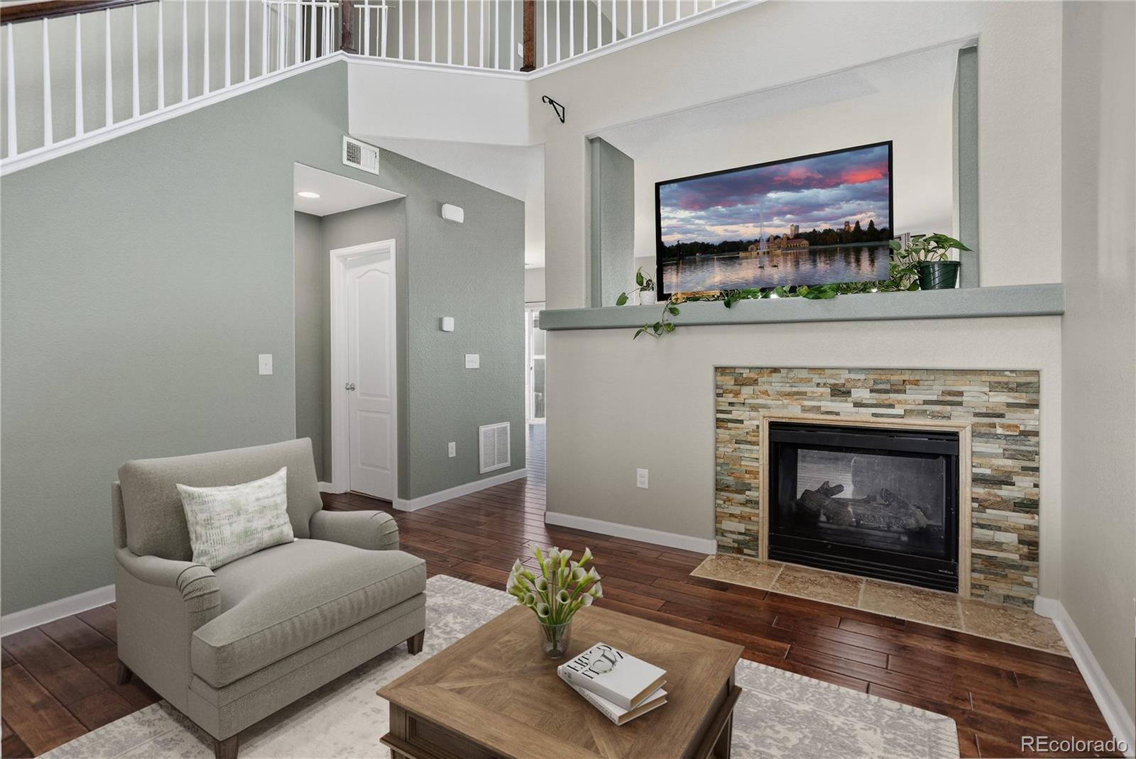 Aurora, Colorado, 80018, United States, 3 Bedrooms Bedrooms, ,3 BathroomsBathrooms,Residential,For Sale,1926277