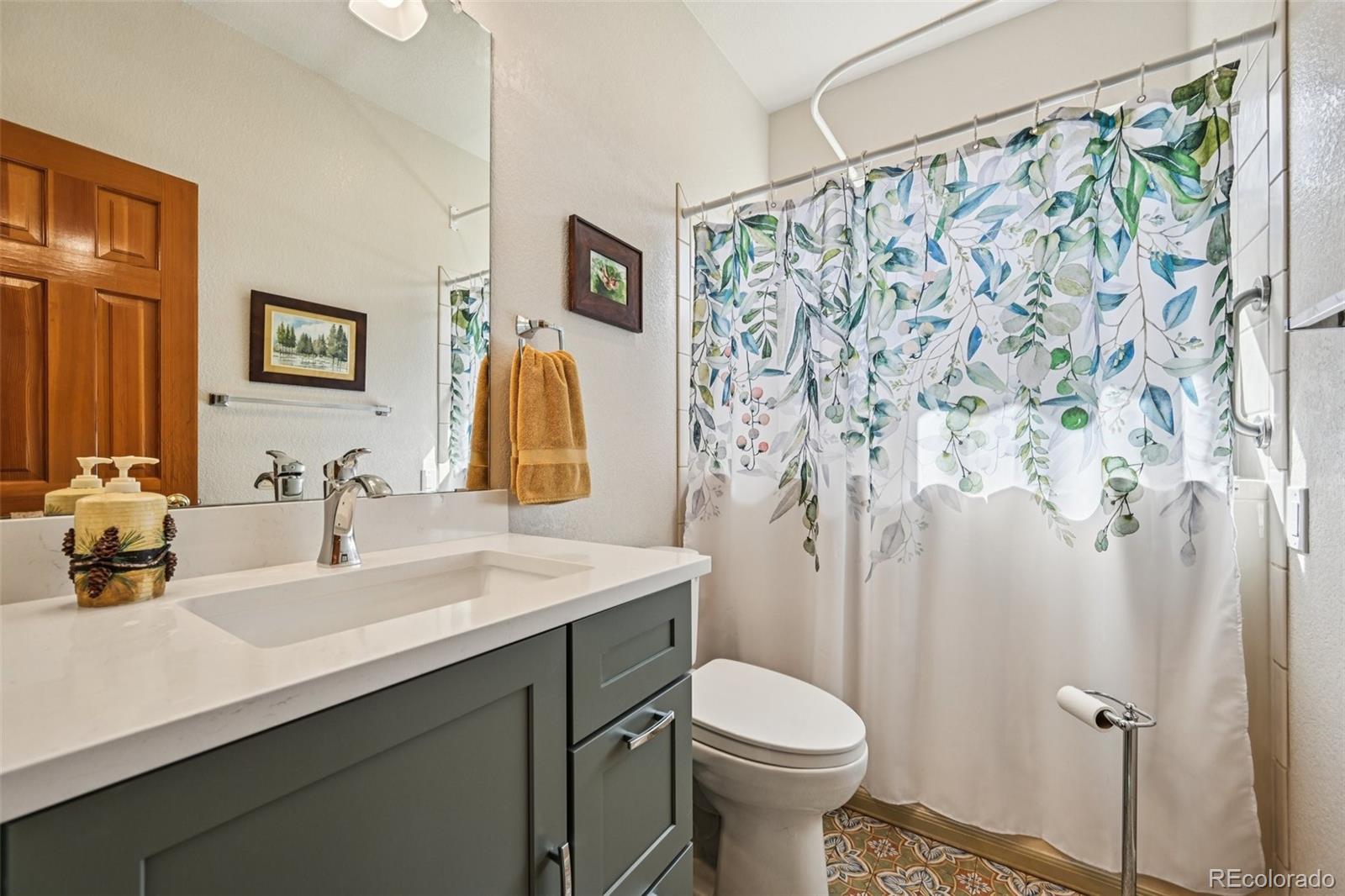 Arvada, Colorado, 80004, United States, 4 Bedrooms Bedrooms, ,2 BathroomsBathrooms,Residential,For Sale,1984422