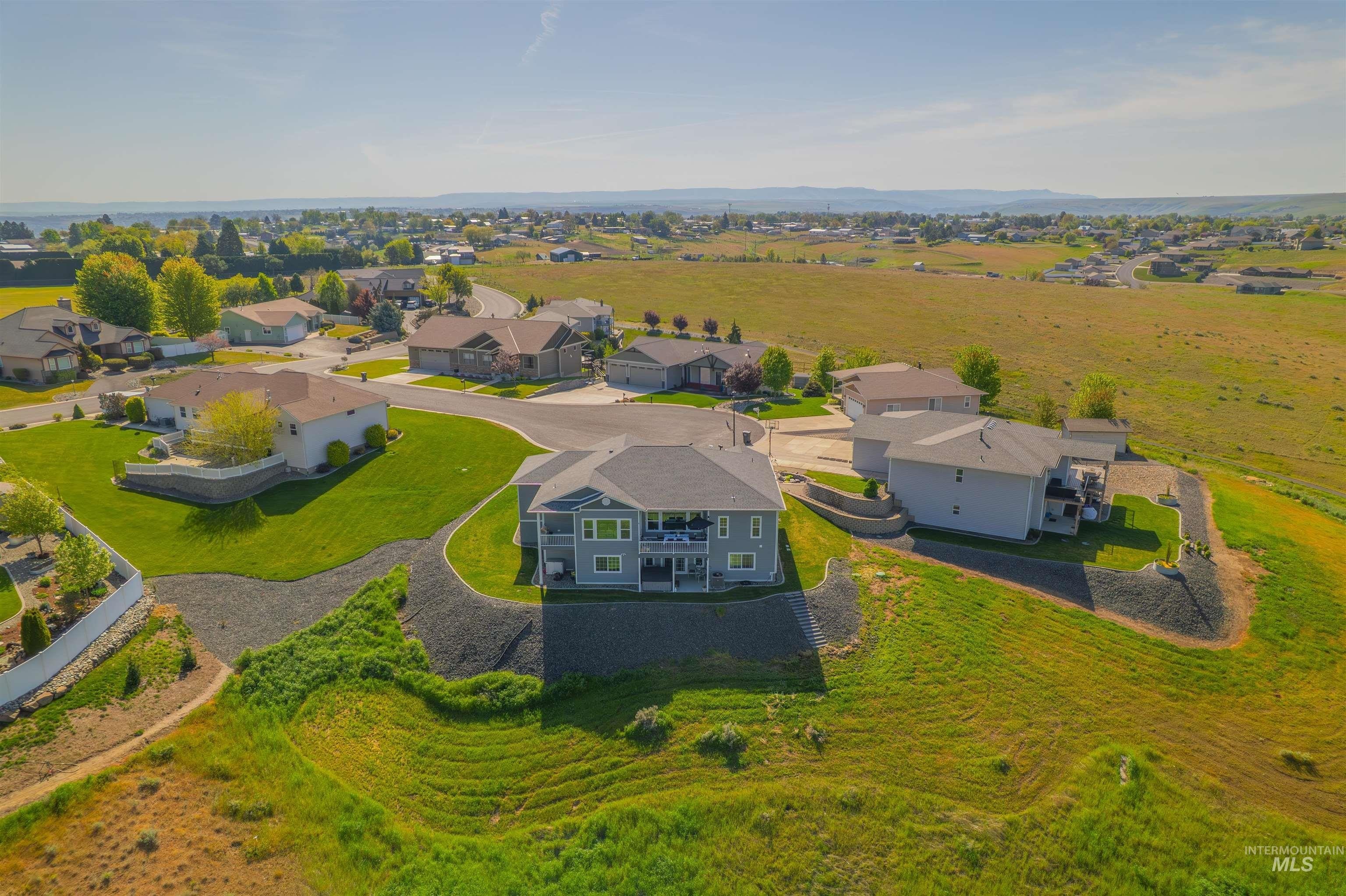 Clarkston, Washington, 99403, United States, 4 Bedrooms Bedrooms, ,3 BathroomsBathrooms,Residential,For Sale,1976590