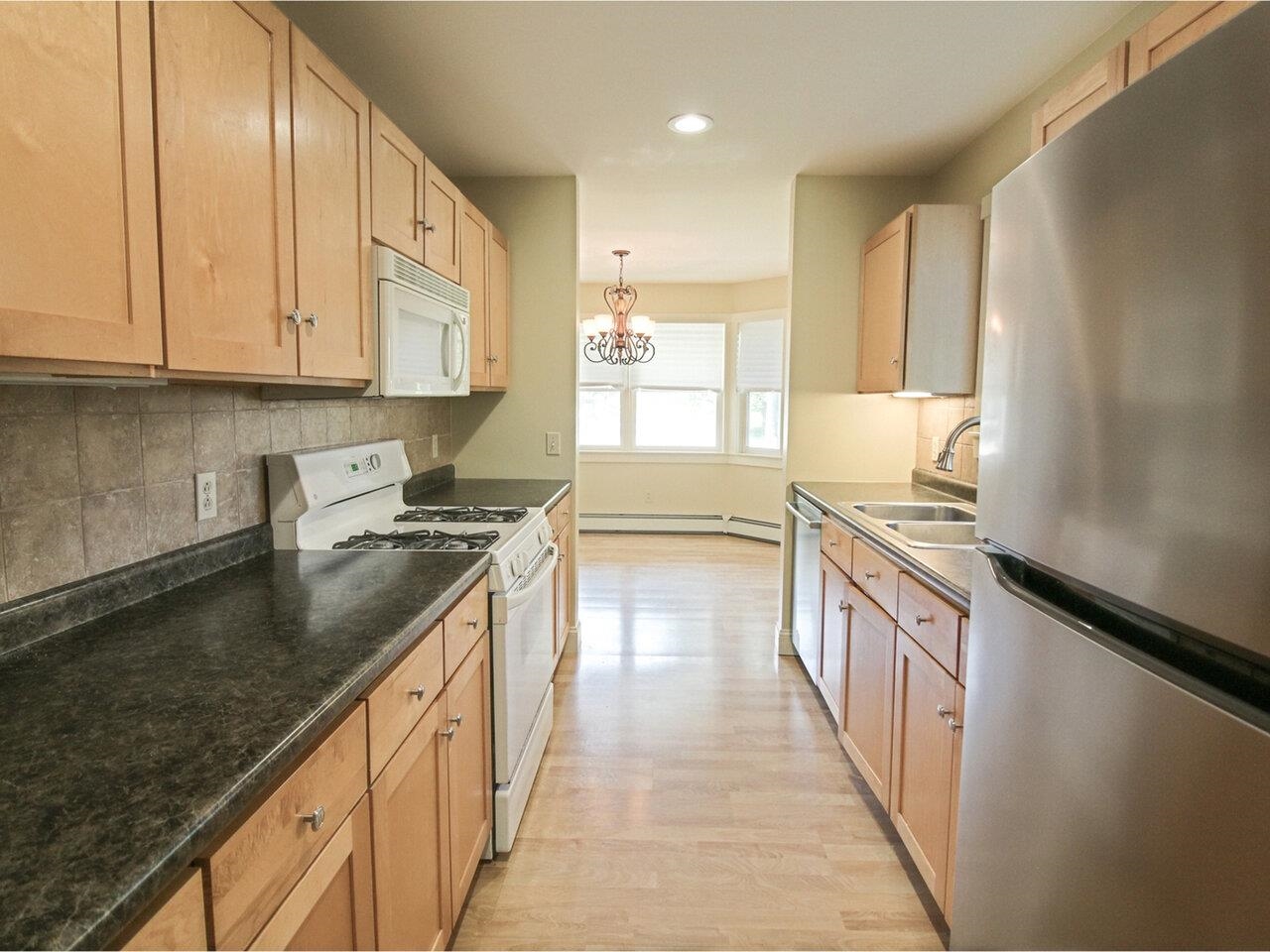 Williston, Vermont, 05495, United States, 2 Bedrooms Bedrooms, ,3 BathroomsBathrooms,Residential,For Sale,1896161