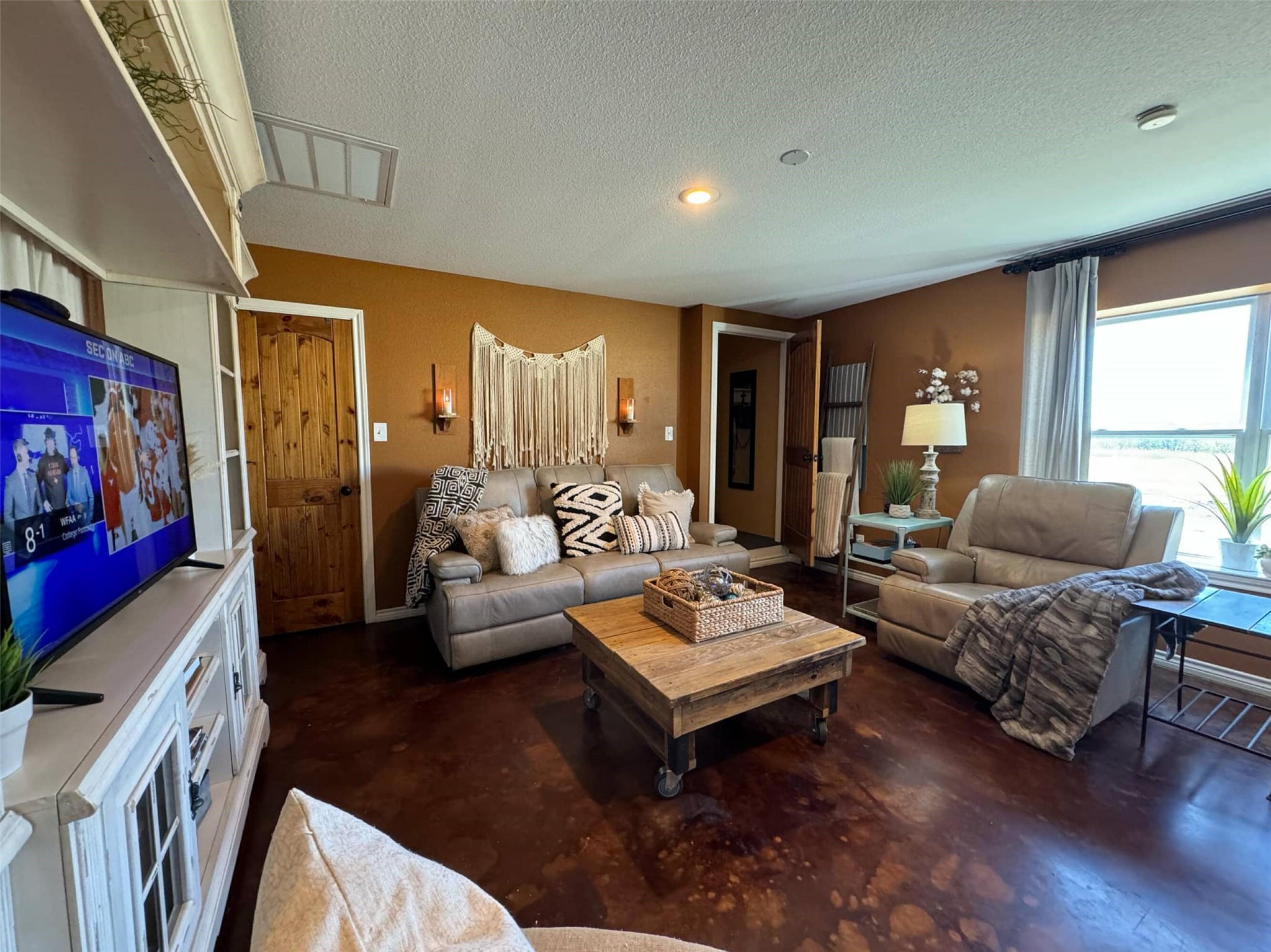 Farmersville, Texas, 75442, United States, 1 Bedroom Bedrooms, ,2 BathroomsBathrooms,Residential,For Sale,1901642