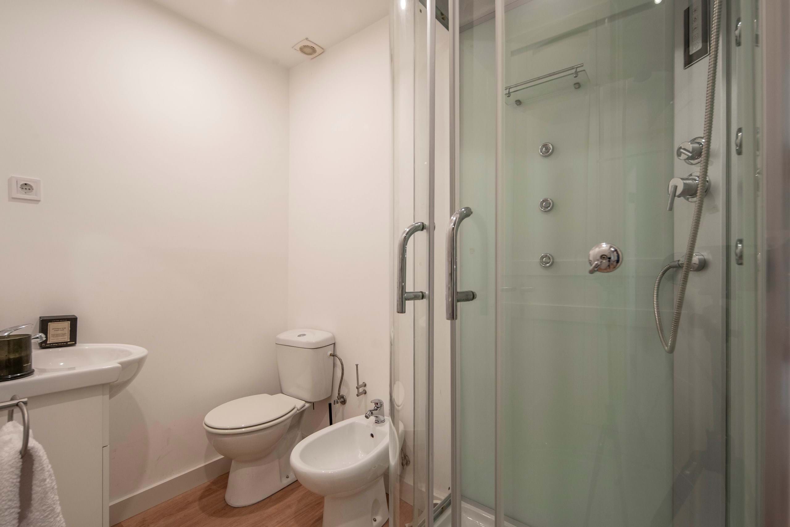 Cascais, Lisbon, 2765-293, PT, 4 Bedrooms Bedrooms, ,3 BathroomsBathrooms,Residential,For Sale,1700793
