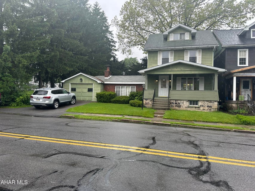25th Ave, Altoona, PA 16601