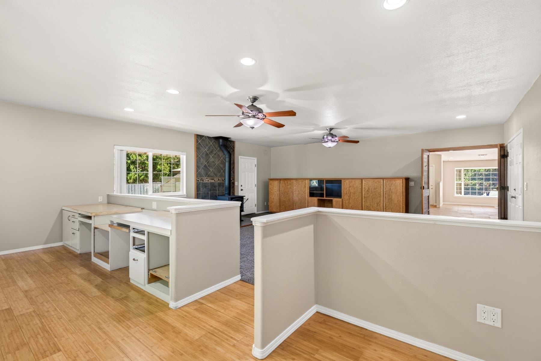  182 Justin Court Central Point, OR 97502 - 物件實景