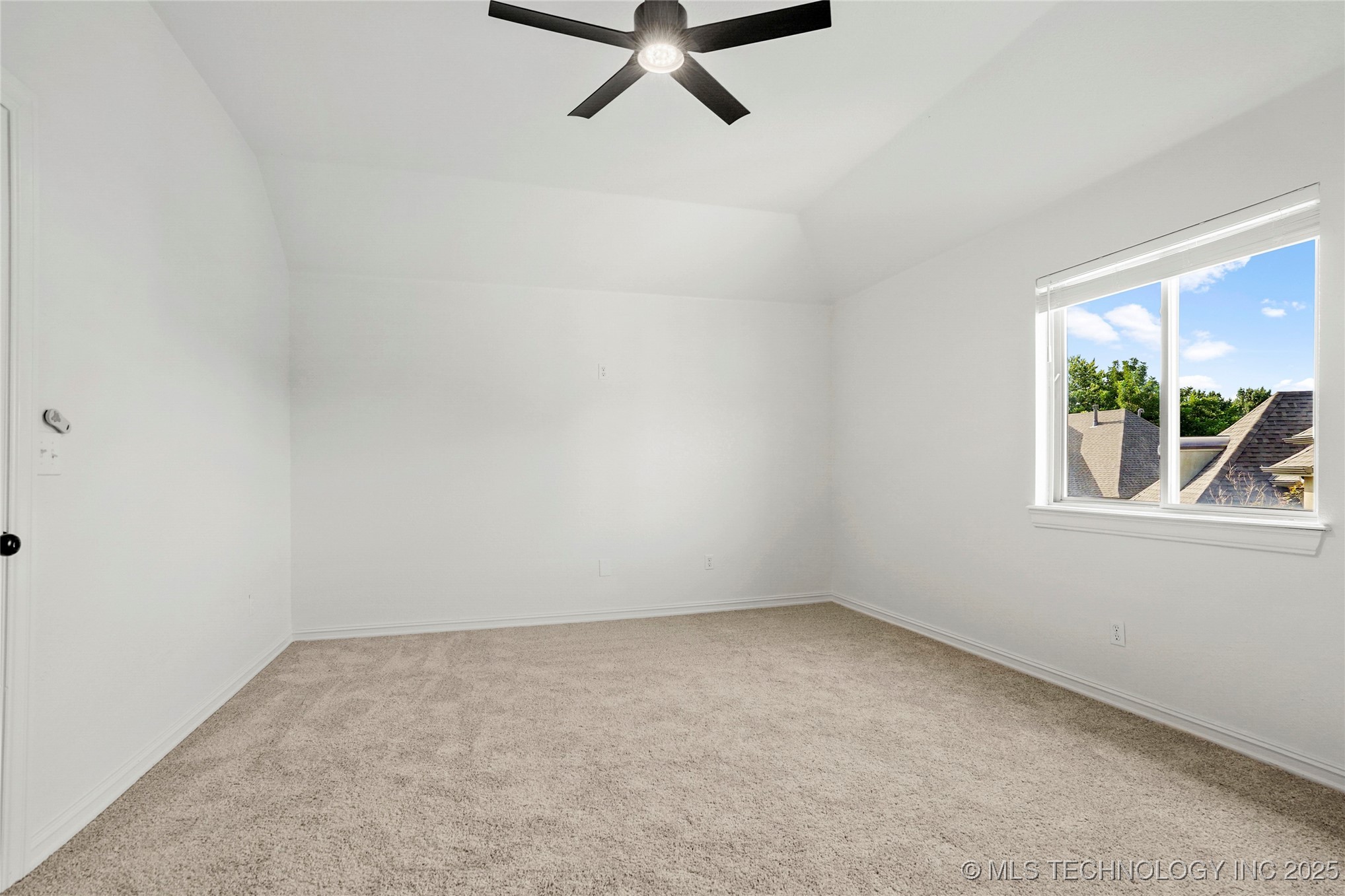 Bixby, Oklahoma, 74008, United States, 5 Bedrooms Bedrooms, ,4 BathroomsBathrooms,Residential,For Sale,1908435