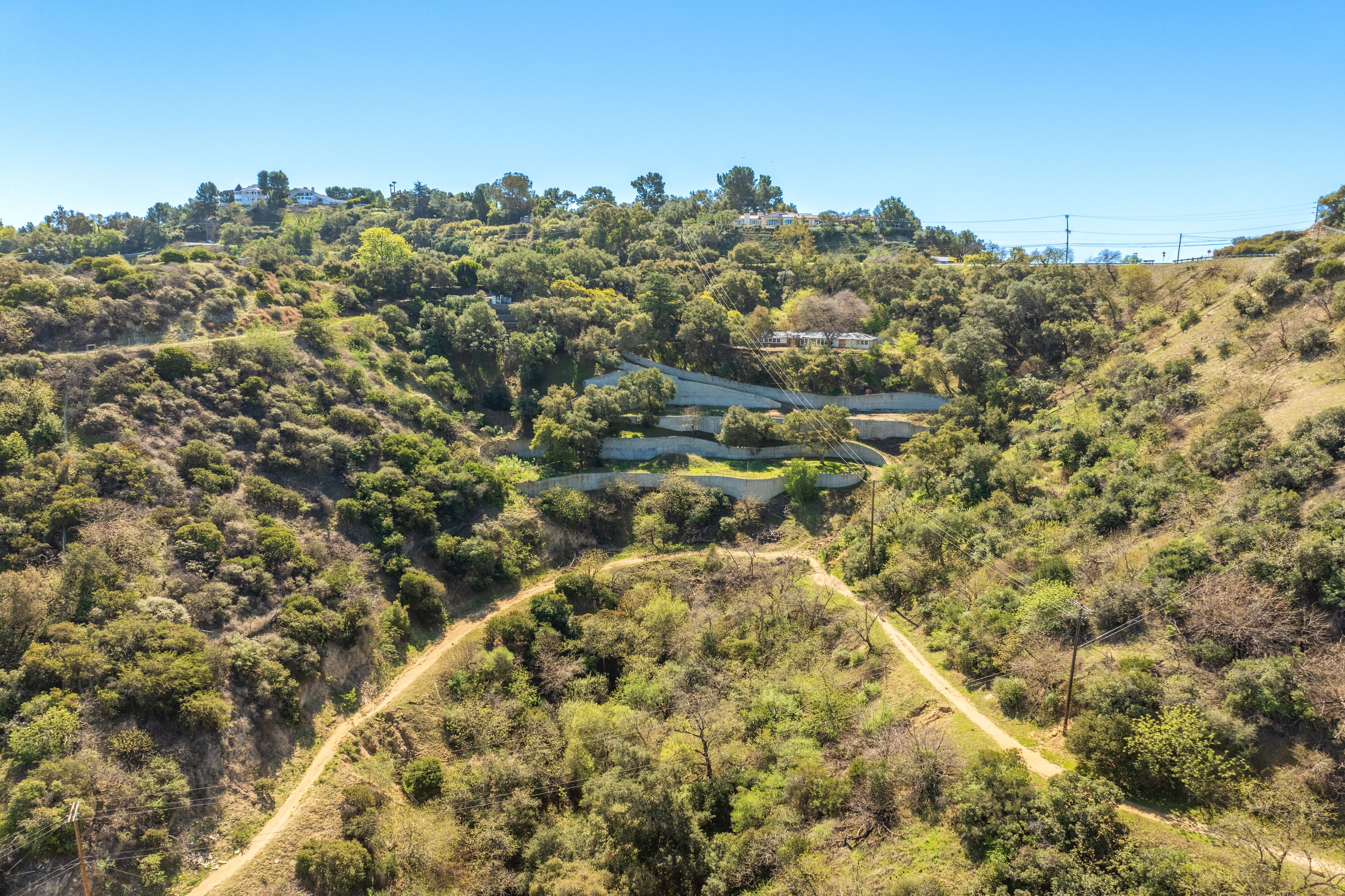  13511 Mulholland Dr - 物件實景