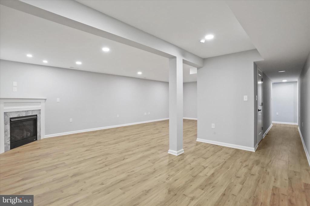 Front Royal, Virginia, 22630, United States, 3 Bedrooms Bedrooms, ,3 BathroomsBathrooms,Residential,For Sale,1996809