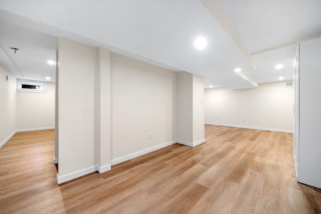 Norwell, Massachusetts, 02061, United States, 3 Bedrooms Bedrooms, ,2 BathroomsBathrooms,Residential,For Sale,1939151
