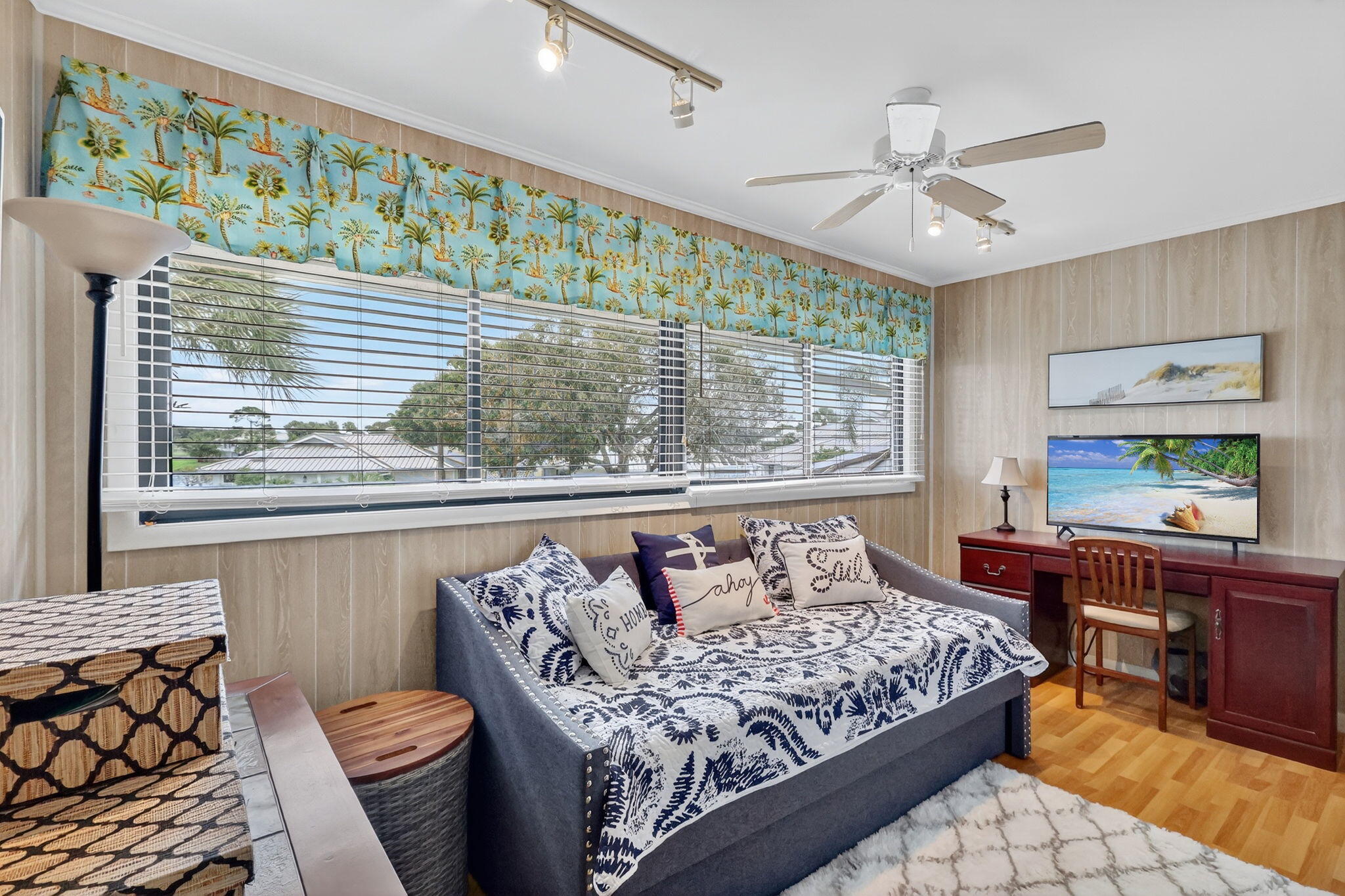 Stuart, Florida, 34997, United States, 3 Bedrooms Bedrooms, ,3 BathroomsBathrooms,Residential,For Sale,1989357