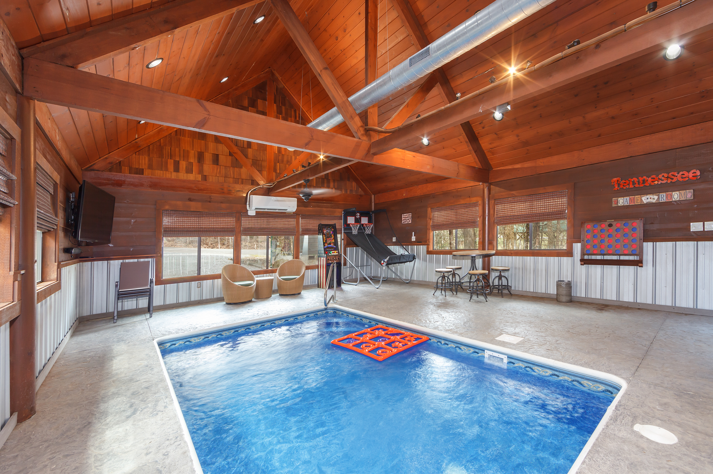 Sevierville, Tennessee, 37862, United States, 1 Bedroom Bedrooms, ,2 BathroomsBathrooms,Residential,For Sale,1979555